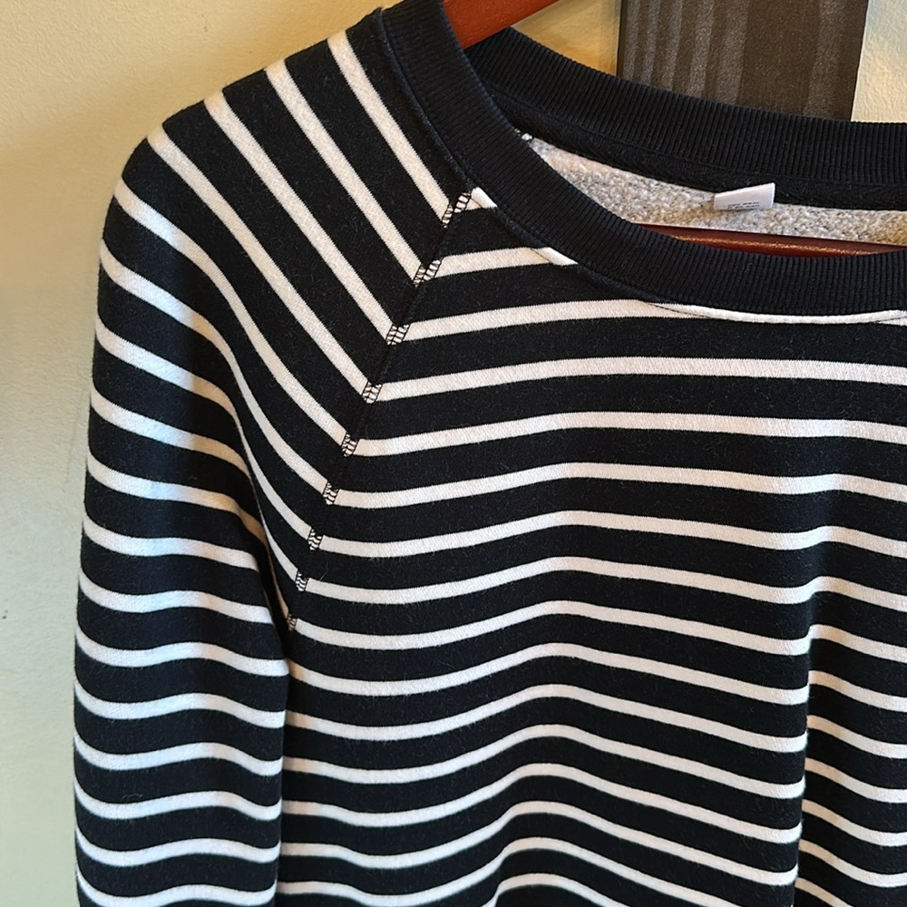 Women’s Sweatshirt - Picture 2 of 4